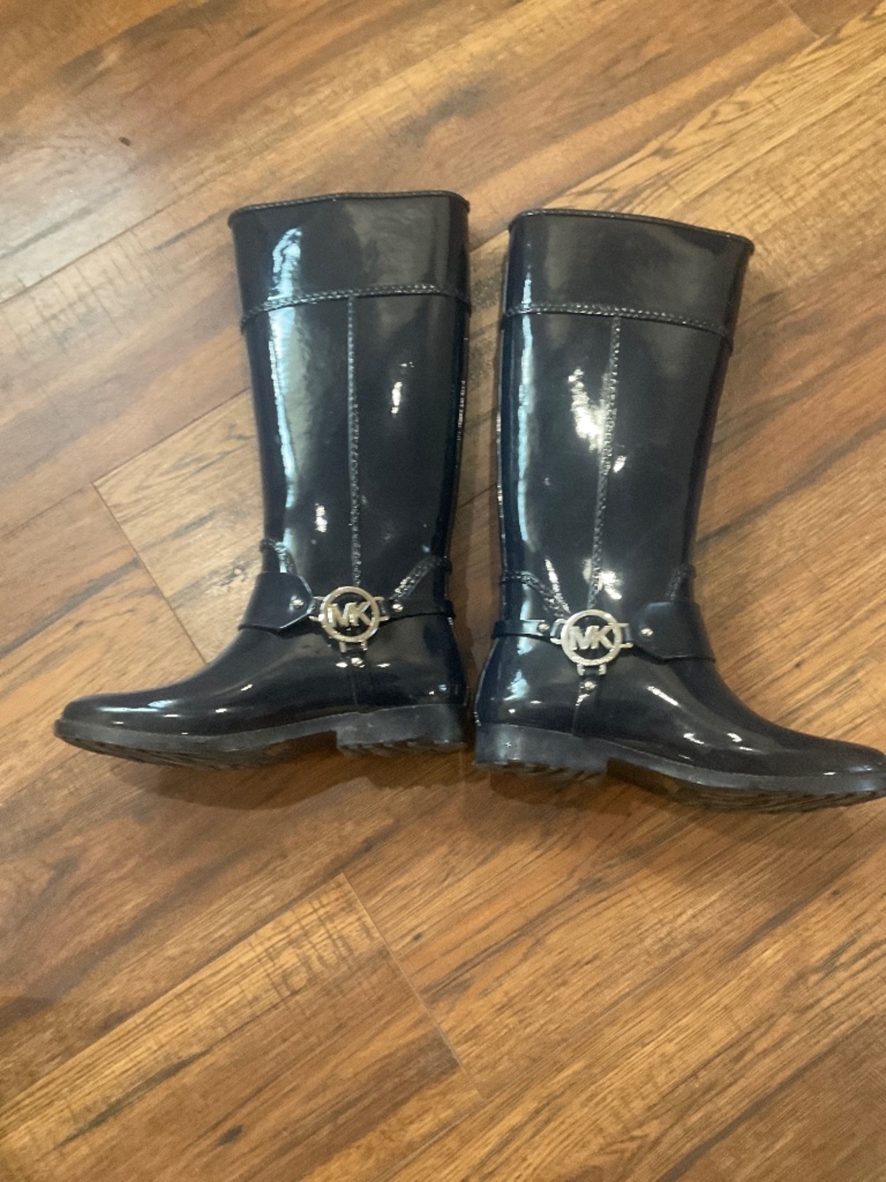 MK NAVY BLUE RAIN BOOTS 6